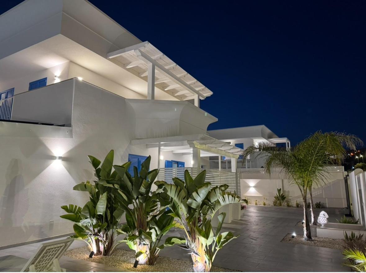 Onda Bianca Luxury Apartments เรอัลมอนเต ภายนอก รูปภาพ